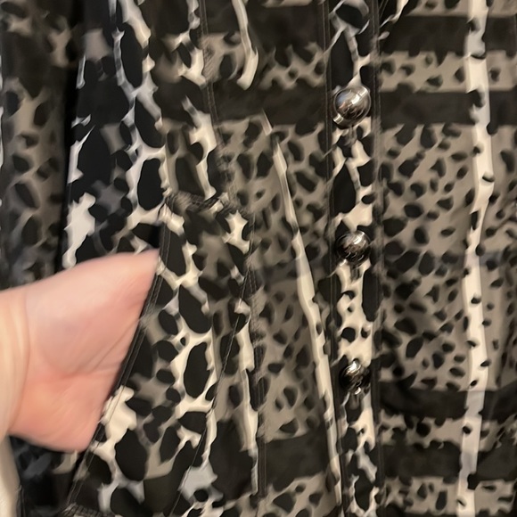 Authentic Burberry shirt blouse jacket raincoat lad XS-2 $1500 black white - Picture 15 of 15